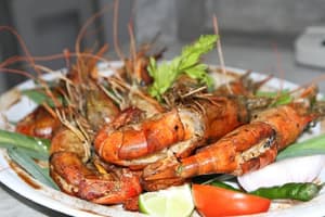 thumbnail: Dining