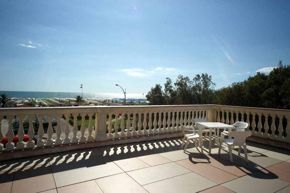 Rooftop terrace