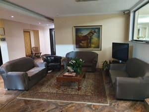 thumbnail: Lobby sitting area