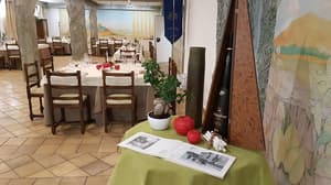 thumbnail: Restaurant