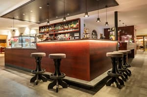 thumbnail: Bar (on property)