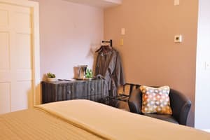 thumbnail: Interior