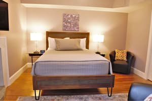 thumbnail: Interior