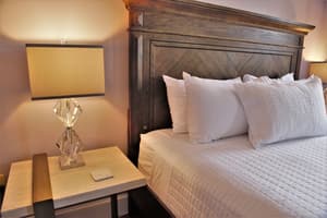thumbnail: Interior