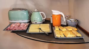 thumbnail: Breakfast buffet