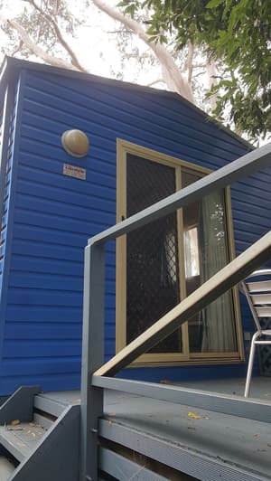 thumbnail: Exterior detail