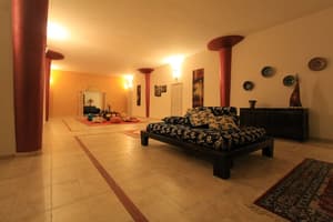 thumbnail: Interior
