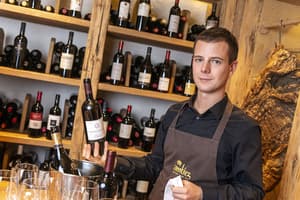 thumbnail: Tasting room