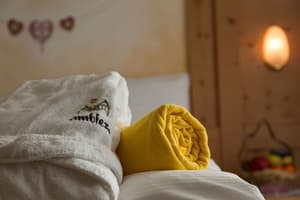 thumbnail: Room amenity
