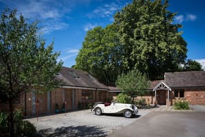 thumbnail: Front of property