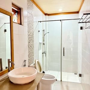 thumbnail: Bathroom