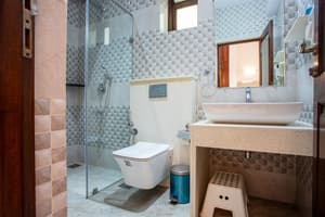 thumbnail: Bathroom