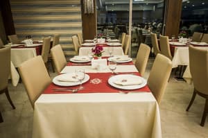 thumbnail: Restaurant