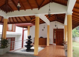 thumbnail: Exterior