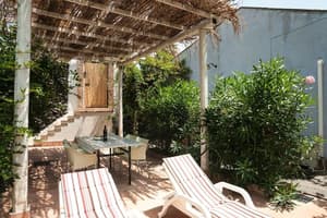 thumbnail: Terrace/patio