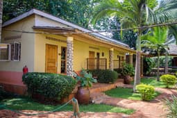 2 Friends Guest House