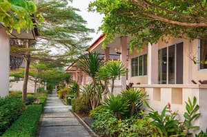 thumbnail: Property grounds