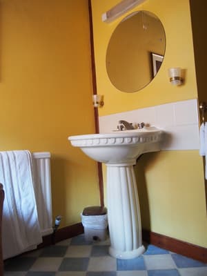 thumbnail: Bathroom
