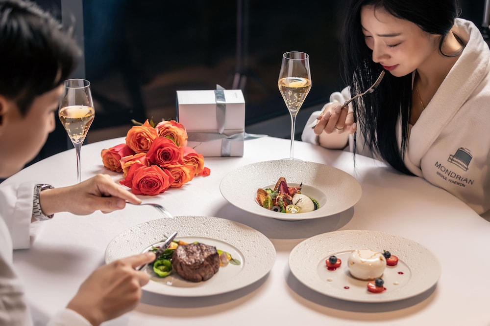 Room service - dining