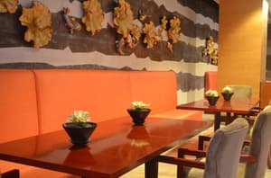 thumbnail: Restaurant