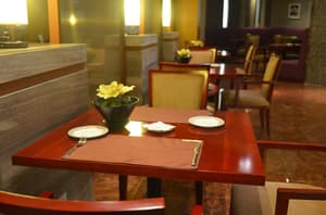 thumbnail: Restaurant