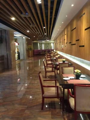 thumbnail: Restaurant