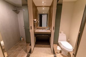 thumbnail: Bathroom shower