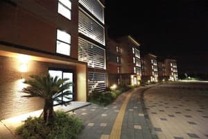 thumbnail: Exterior