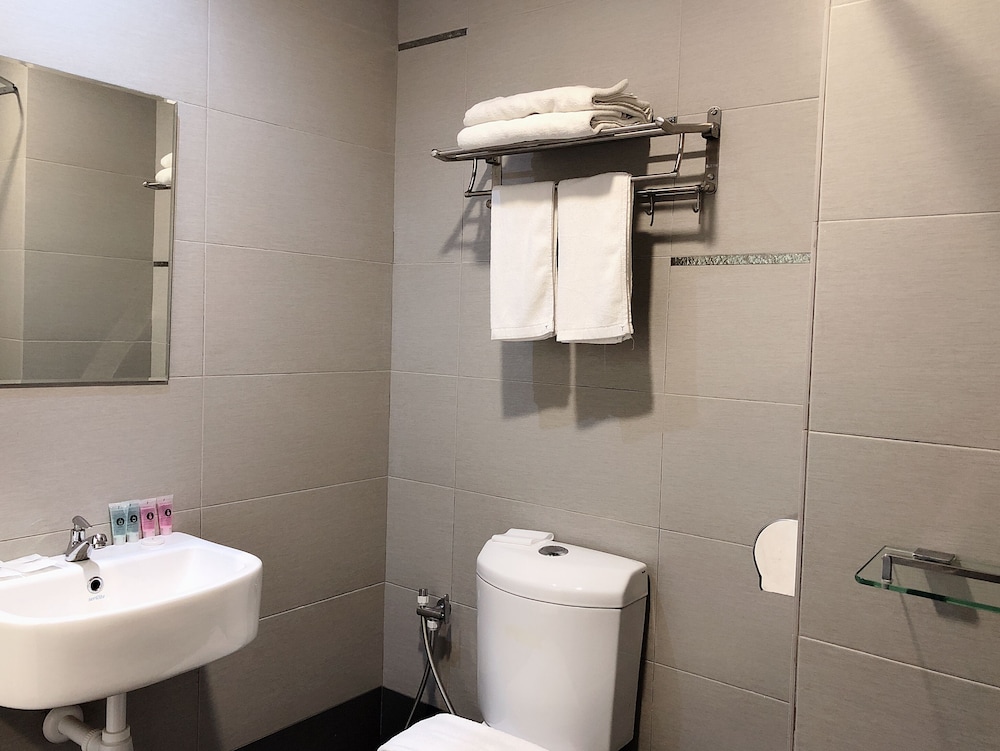 Bathroom shower