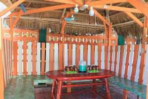 thumbnail: Outdoor dining