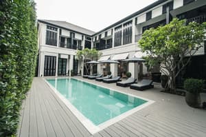 thumbnail: Outdoor pool