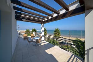 thumbnail: Terrace/patio