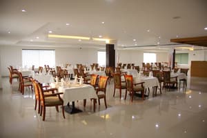 thumbnail: Dining