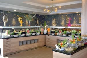 thumbnail: Restaurant