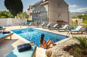 thumbnail: Outdoor pool