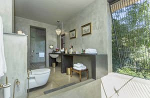 thumbnail: Bathroom