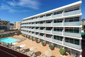 thumbnail: Front of property