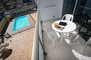 thumbnail: Terrace/patio