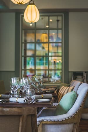 thumbnail: Restaurant