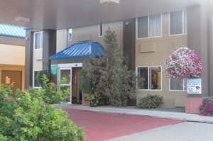 thumbnail: Exterior