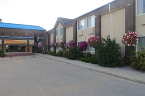 thumbnail: Exterior