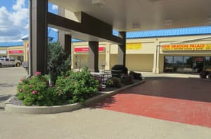 thumbnail: Front of property