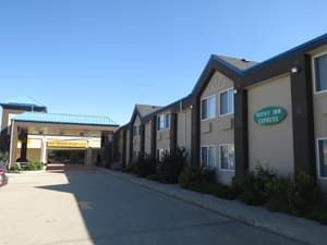 thumbnail: Front of property