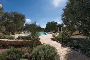 thumbnail: Garden view