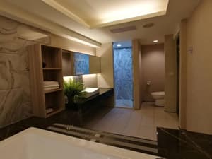 thumbnail: Bathroom