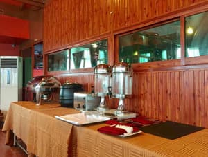 thumbnail: Breakfast area