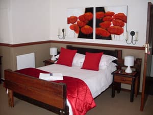 thumbnail: In-room business center