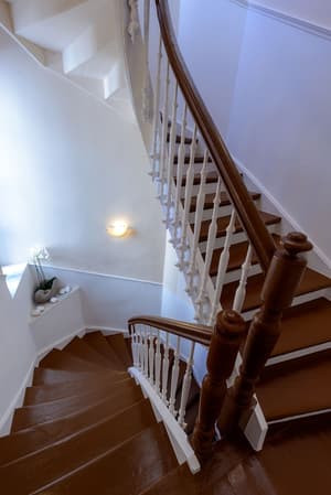 thumbnail: Staircase