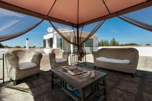 thumbnail: Terrace/patio