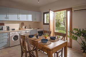 thumbnail: In-room dining